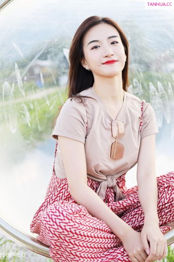 龚天艺 艺儿拿铁 [XIUREN]高清写真图 2019.09.02 艺儿拿铁第60张图片